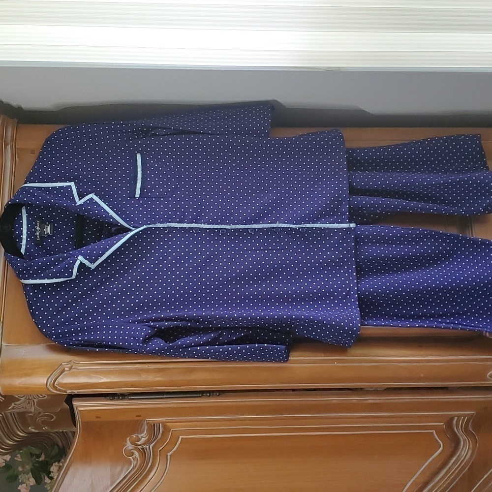 EARTH‎ ANGELS BLUE POLKA-DOT PJS. Size med. Very good used condition.